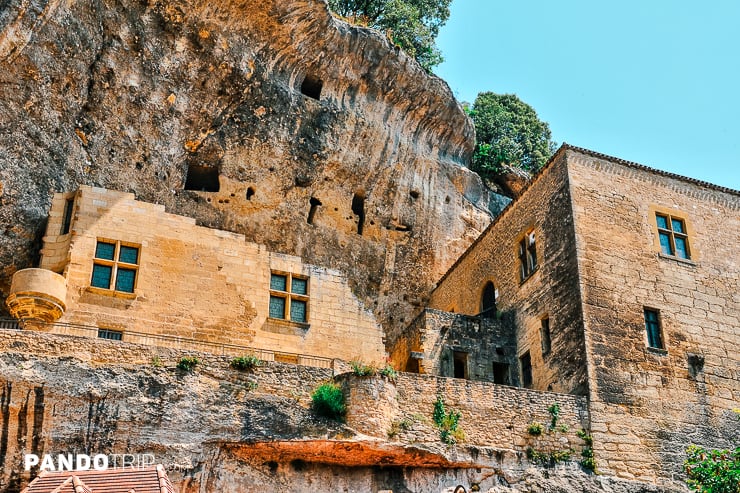 Buildings of Les Eyzies-de-Tayac-Sireuil