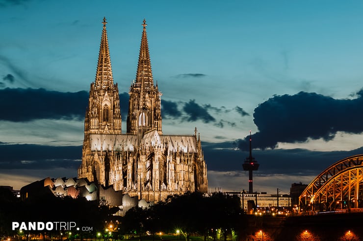 Cologne Cathedral at night