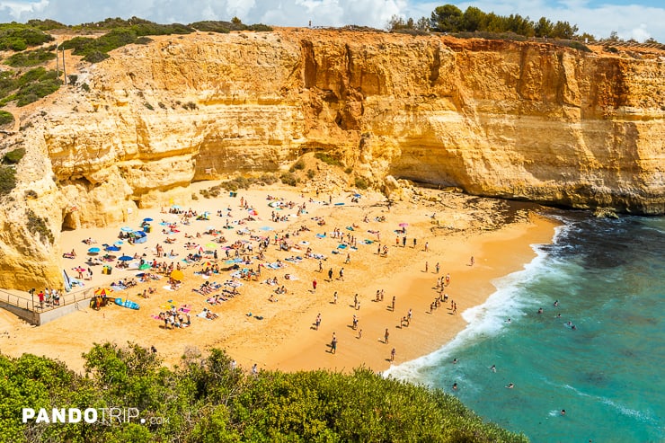 Praia da Marinha beach