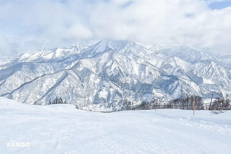 A panoramic view of Yuzawa Kogen resort